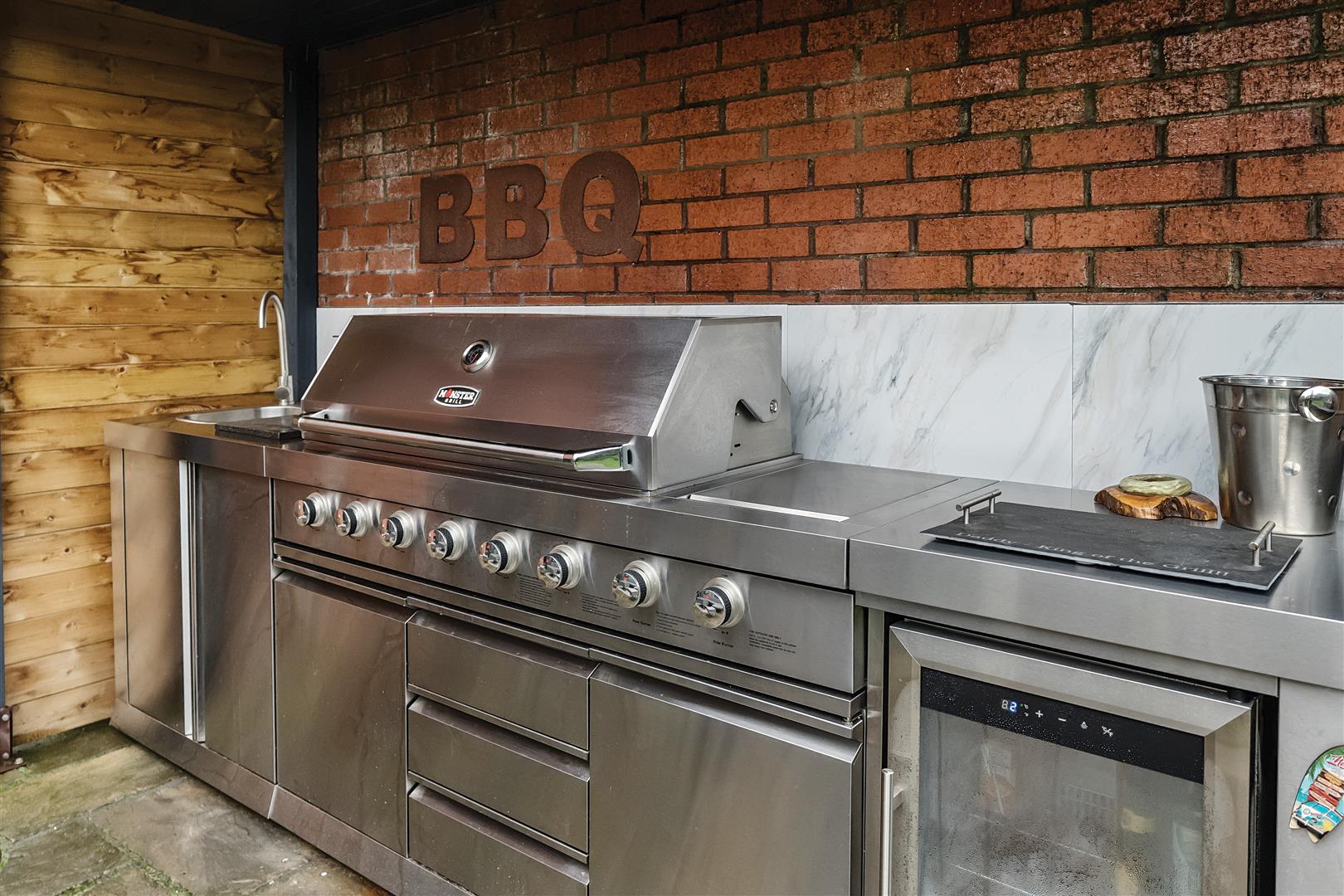 Ffordd Beck, Gowerton, Swansea, SA4 3GE